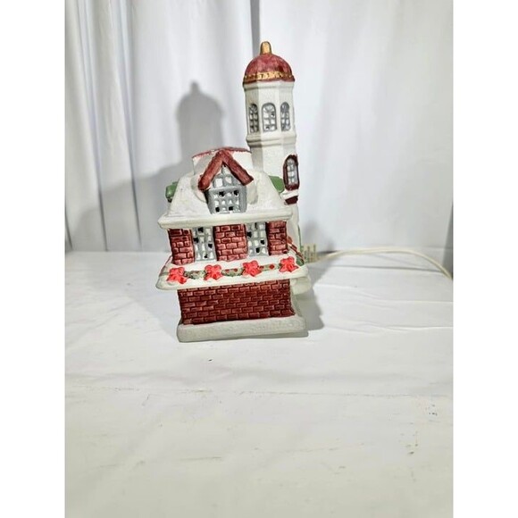 RARE Lemax Victoria Station Lighted Christmas Holiday Village House Decor - Picture 6 of 10